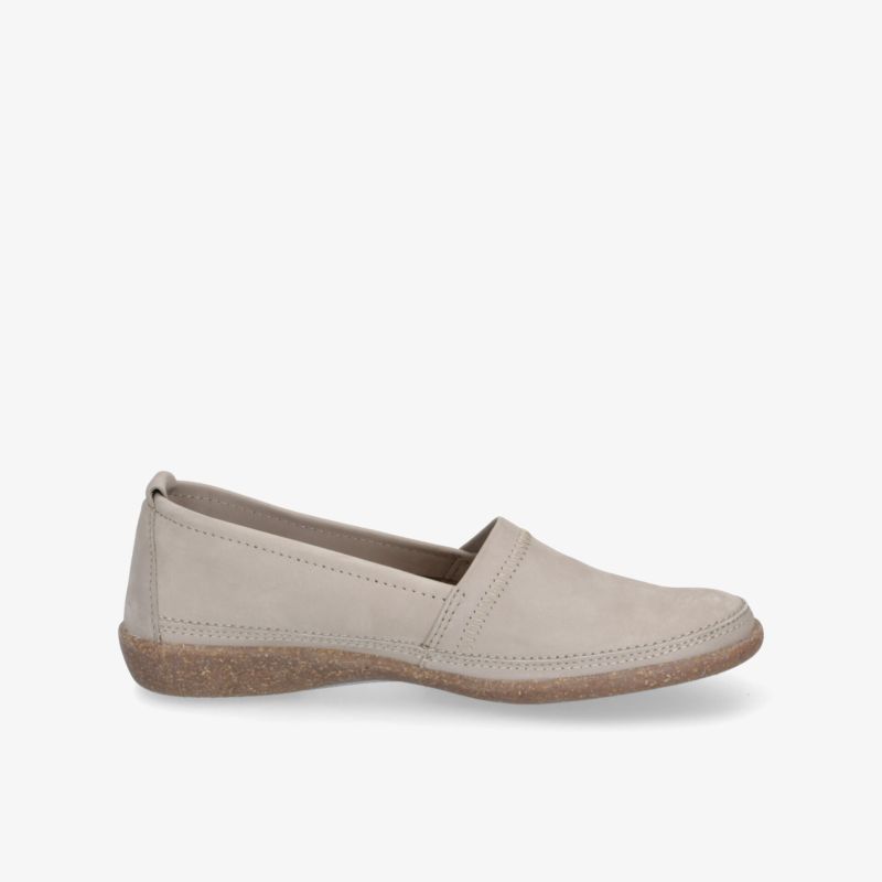 Beiger bequemer Slipper mit flexibler Sohle und einfachem Einstieg für komfortables Tragen im Alltag