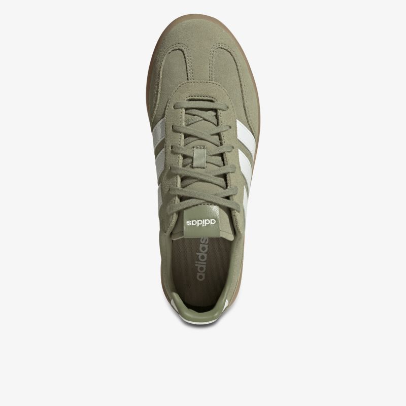 Moderner sportlicher Sneaker mit atmungsaktivem Material und robuster Außensohle in komfortabler Passform