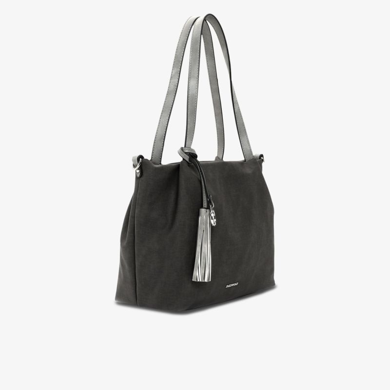 Elegante schwarze Tasche mit Quastenanhänger und geräumigem Innenraum, perfekter Begleiter für jeden Tag