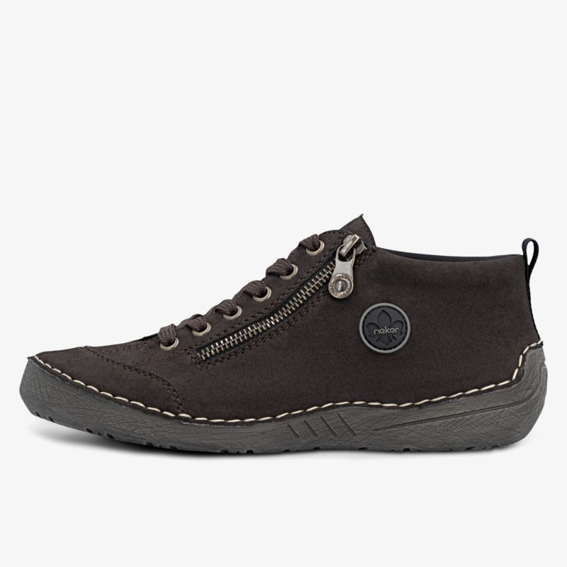 Robuster Schuh mit seitlichem Reißverschluss und komfortablem Sitz für stabilen Halt und sportlichen Look