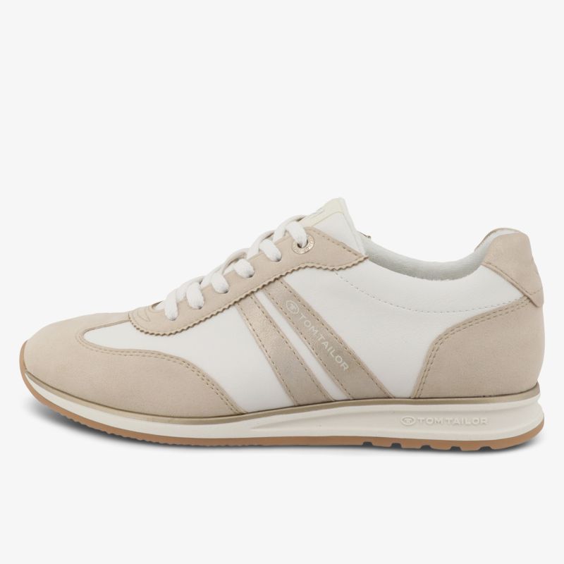 leichter Sneaker in seitlicher Ansicht mit atmungsaktivem Material und flexibler Sohle