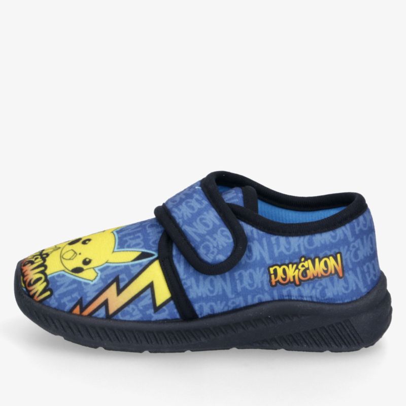 Bunter Hausschuh mit Pokémon-Motiv in Blau, weiches Innenfutter und rutschfester Sohle für bequemes Tragen