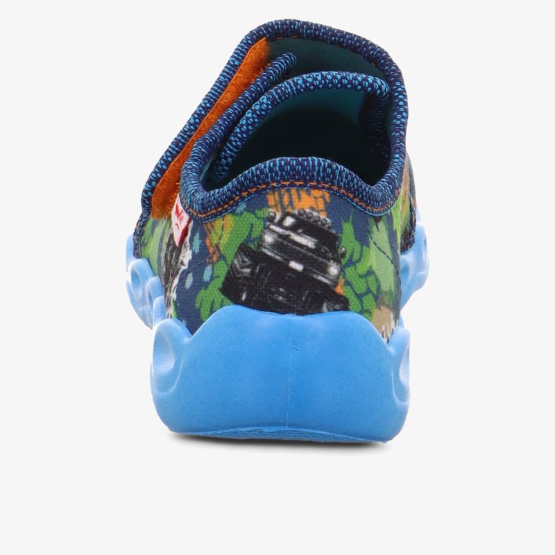 Kinderschuh mit farbenfrohem Muster und robuster blauer Sohle für sicheren Halt