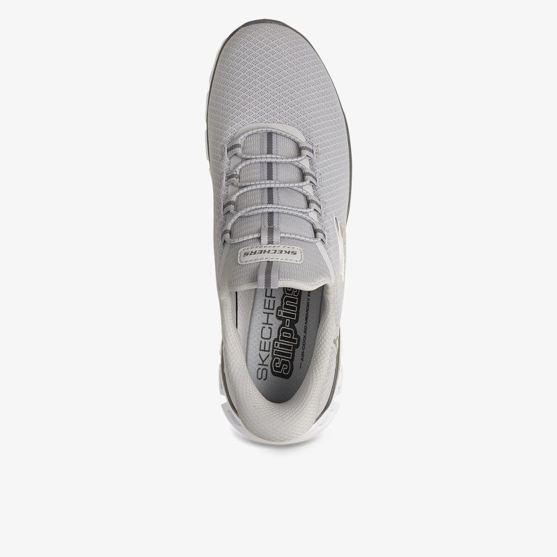Moderner, bequemer Sneaker mit atmungsaktivem Material und rutschfester Sohle.
