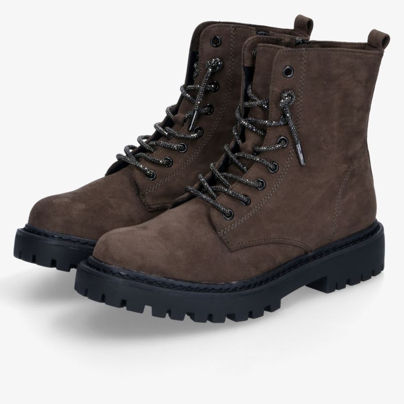 Braune Schnürboots als Paar mit robustem Profil, gepolstertem Schaft und markanter, komfortabler Optik für Alltag und Freizeit