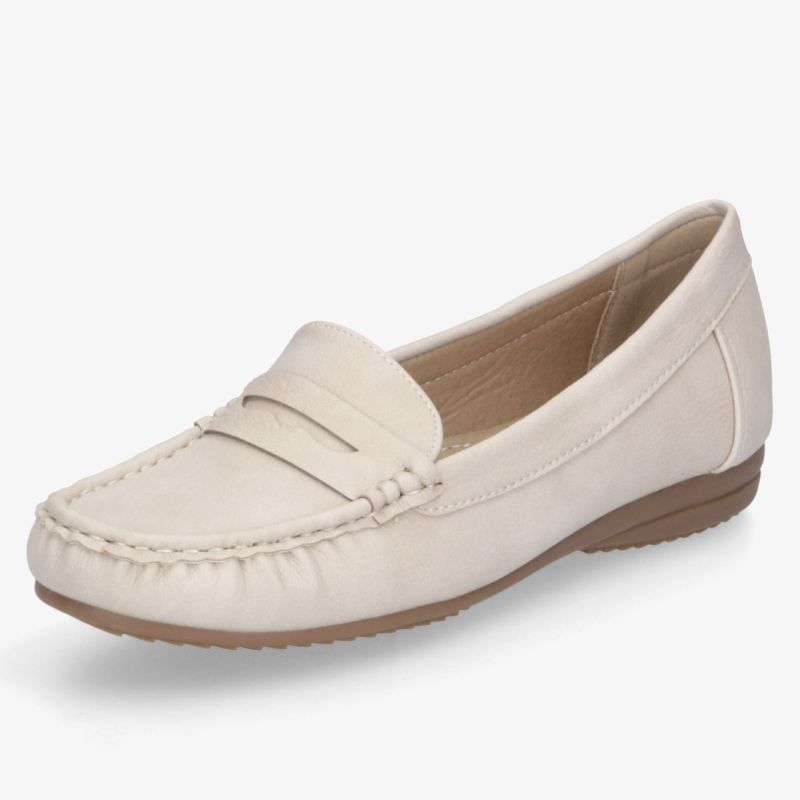 Beiger Loafer-Schuh in schräger Vorderansicht, bequem, leicht und elegant für den Alltag und vielseitigen Einsatz