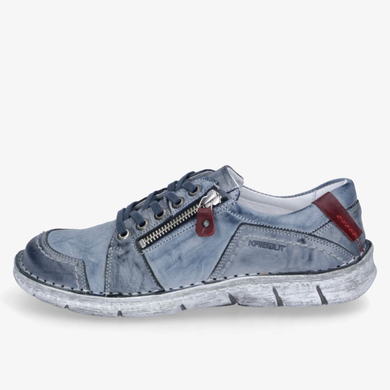 Blauer Halbschuh mit Reißverschluss und robuster Sohle. Komfortabel und stylisch für vielseitige Looks.