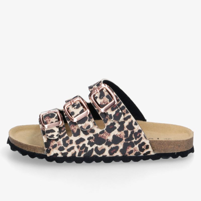 Seitliche Ansicht einer bequemen Sandale mit Leopardenmuster und drei verstellbaren Schnallen für optimalen Halt