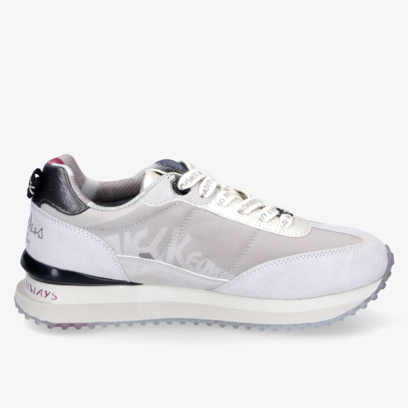 Moderner Sportschuh mit bequemer Passform und stilvollem Design seitlich abgebildet