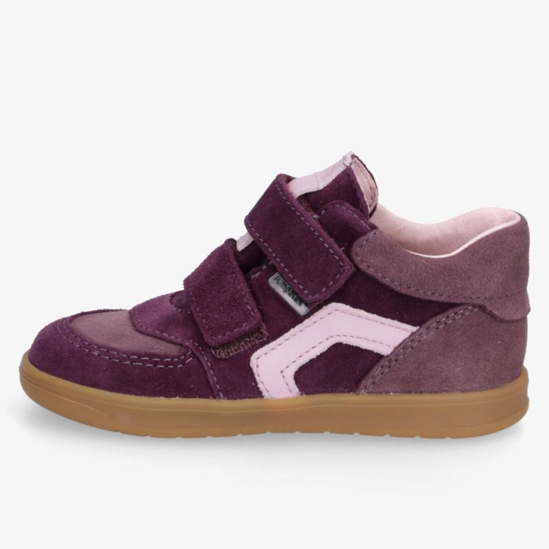 Bequemer Schuh aus Veloursleder mit praktischem Klettverschluss und flexibler, robuster Sohle