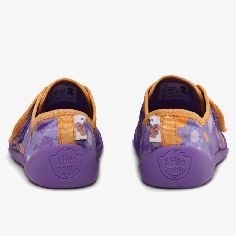 Bequeme Baumwoll-Slipper mit bunten Schmetterlingsmotiven und flexibler rutschfester Laufsohle, perfekt für bewegungsfreudige Kinder