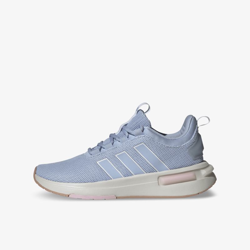 Moderner, komfortabler Sneaker mit atmungsaktivem Mesh-Design und klassischem Streifen-Stil.