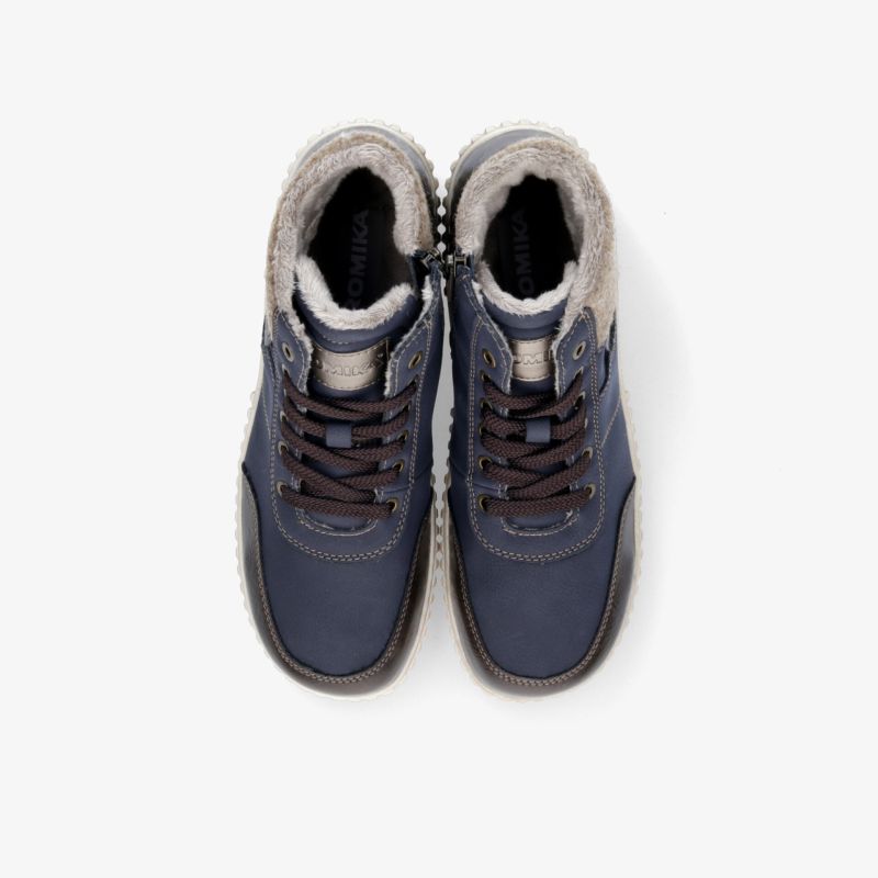 Robustes Paar Schuhe mit warmem Innenfutter und gepolsterter Schnürung, perfekte Passform und Rutschfestigkeit