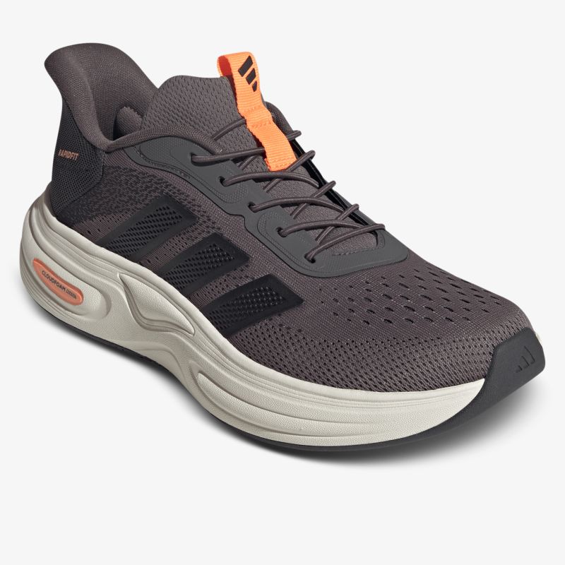 Sportlicher Laufschuh mit atmungsaktivem Obermaterial und gedämpfter Sohle für hohen Tragekomfort