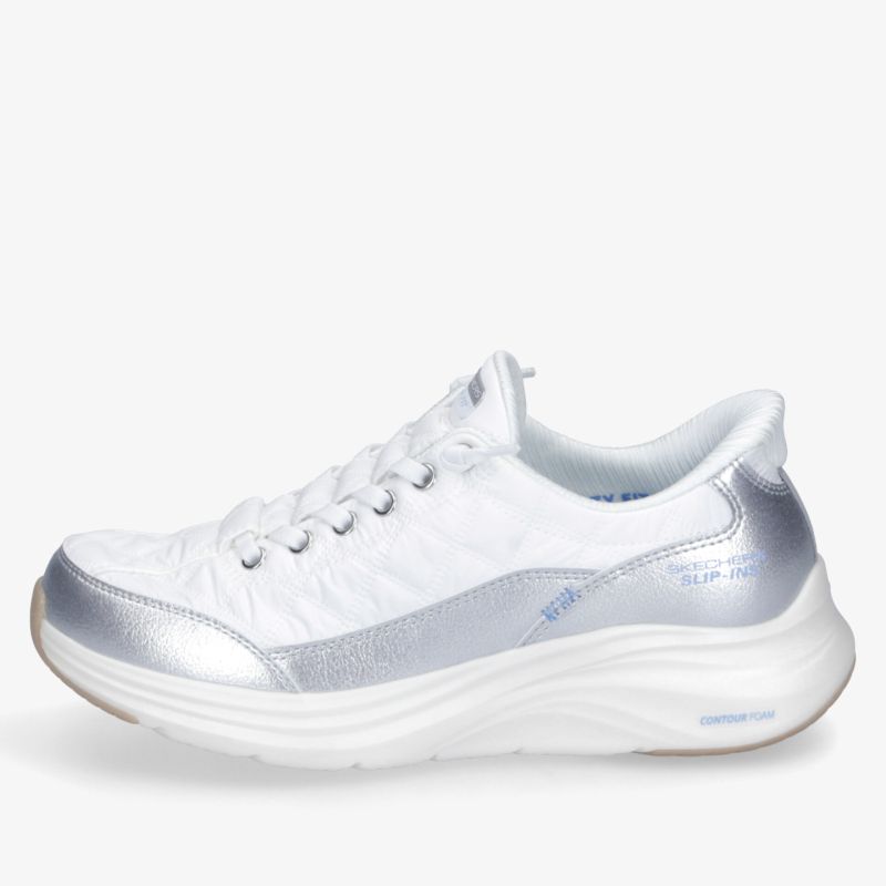 Weiße sportliche Sneaker mit leicht gepolsterter Sohle und komfortablem, atmungsaktivem Obermaterial seitlich abgebildet
