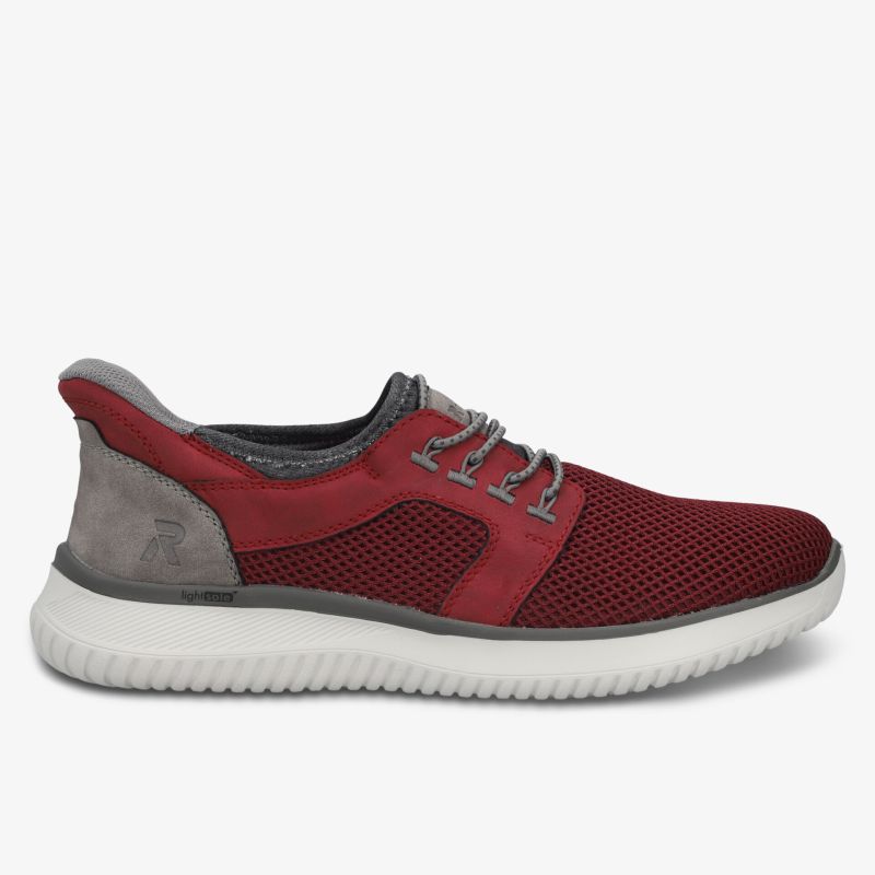 Leichter sportlicher Sneaker mit atmungsaktivem Mesh und rutschfester Sohle in seitlicher Ansicht