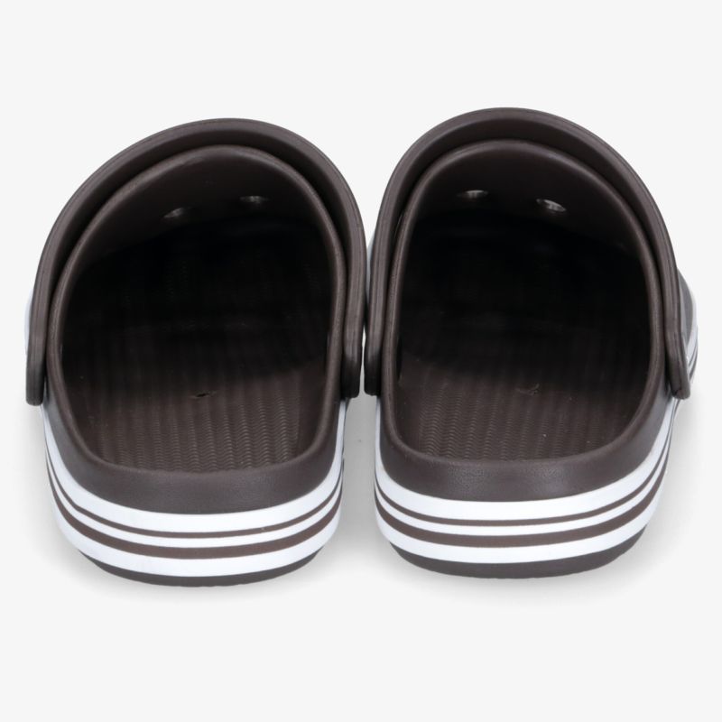 Bequeme und rutschfeste Schuhe mit markanten Streifen, ideal für Freizeitaktivitäten und lange Haltbarkeit.