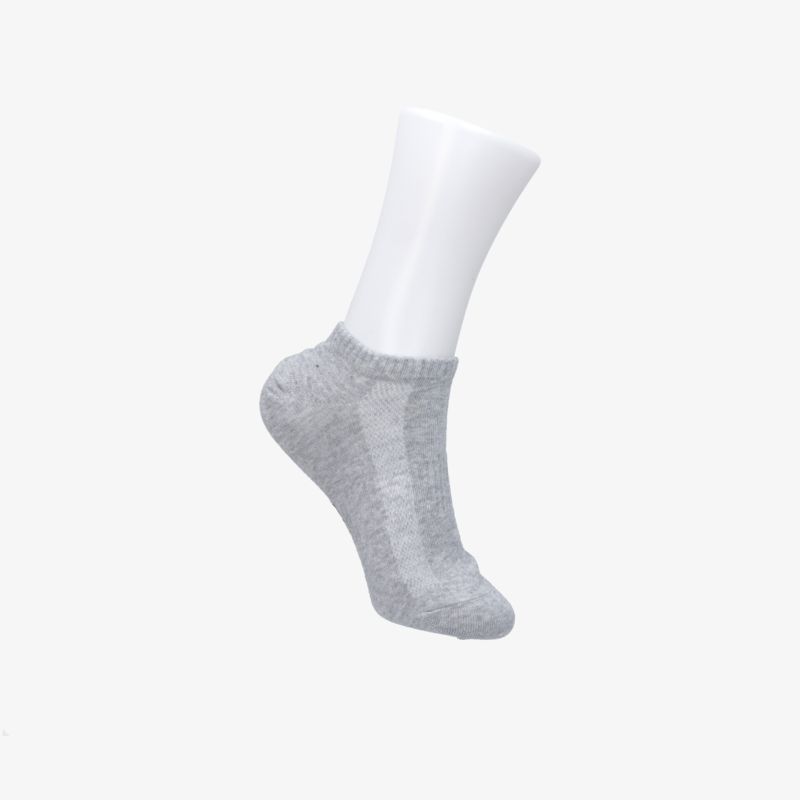 Graue, kurze Sportsocke aus elastischem, atmungsaktivem Material für hohen Tragekomfort und optimale Passform