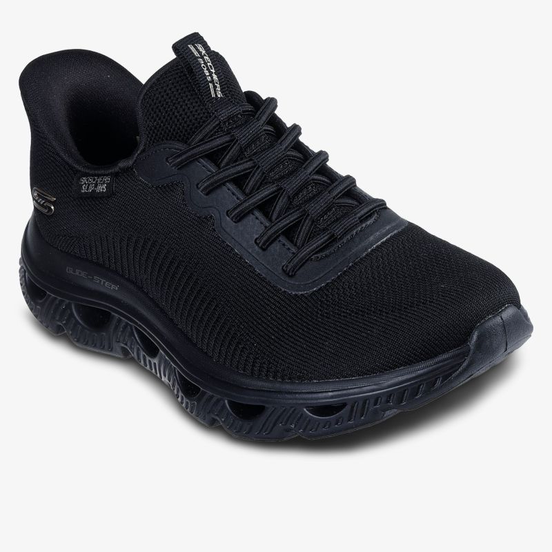 Schwarzer Schuh mit innovativer Sohle und atmungsaktivem Material für optimalen Komfort