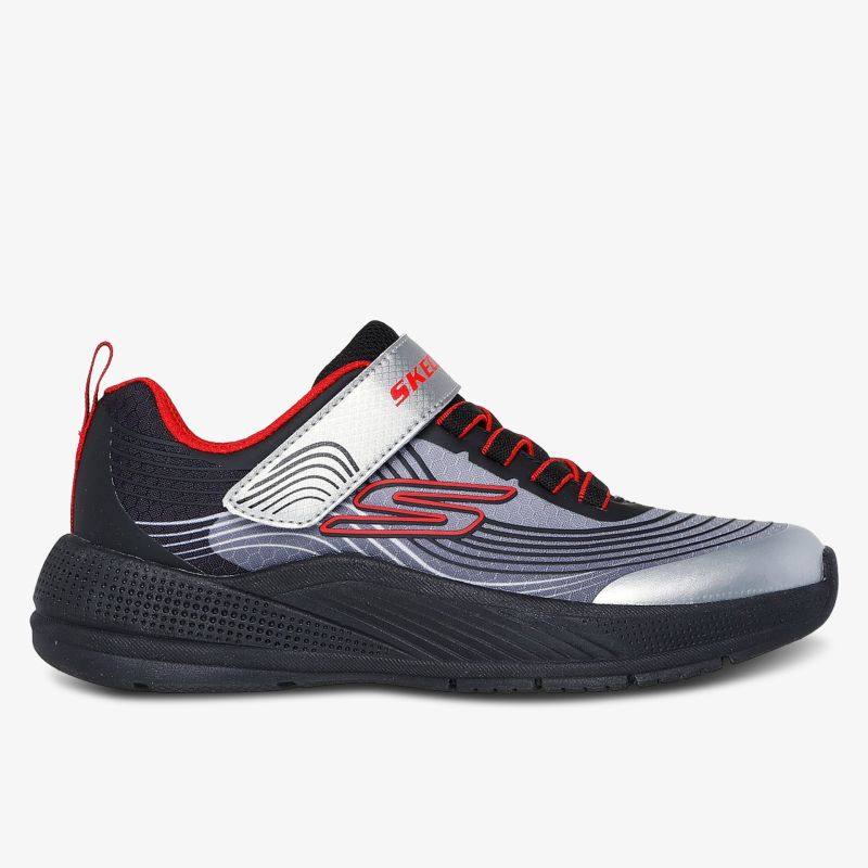 Seitliche Ansicht eines sportlichen, strapazierfähigen und komfortablen Schuhs mit leichter Sohle