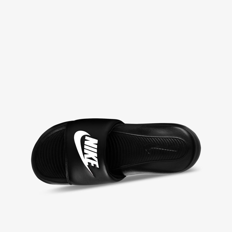 Schwarze Slide-Sandale mit Logo auf dem Riemen, ideal für lässigen Komfort und Stil.