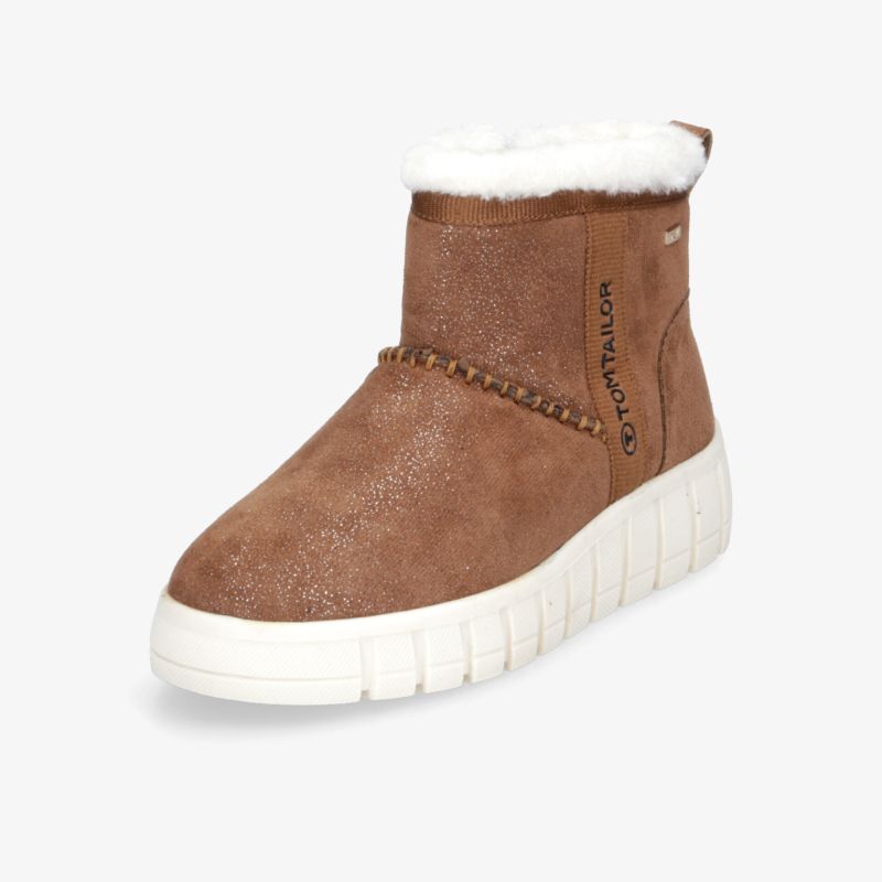 Warmer brauner Winterstiefel mit weichem Futter und rutschfester weißer Sohle für hohen Tragekomfort