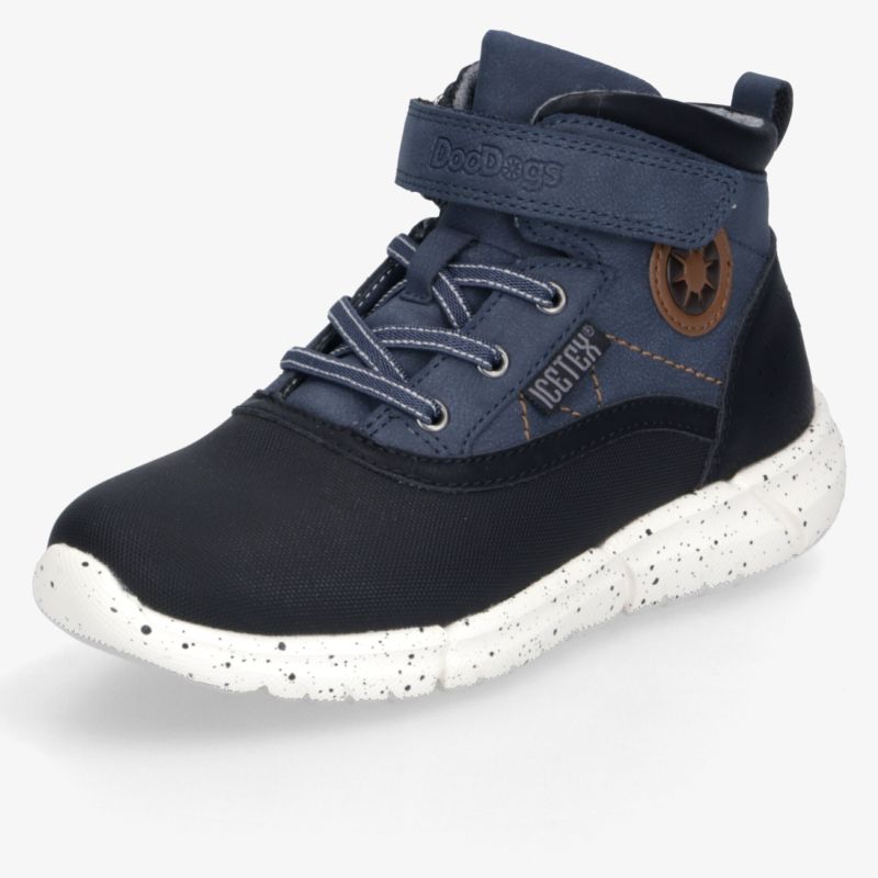 Sportlicher blauer Sneaker mit gepolstertem Verschlussriemen, leichter flexibler Sohle und bequemer Passform