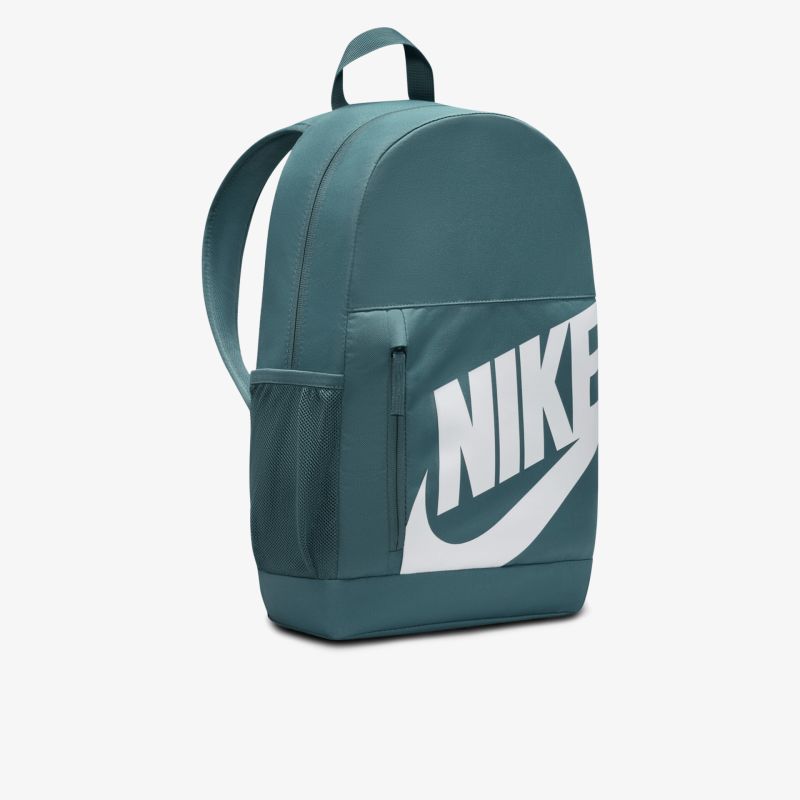 Moderner Rucksack mit großem Logo und geräumigem Hauptfach für optimalen Stauraum