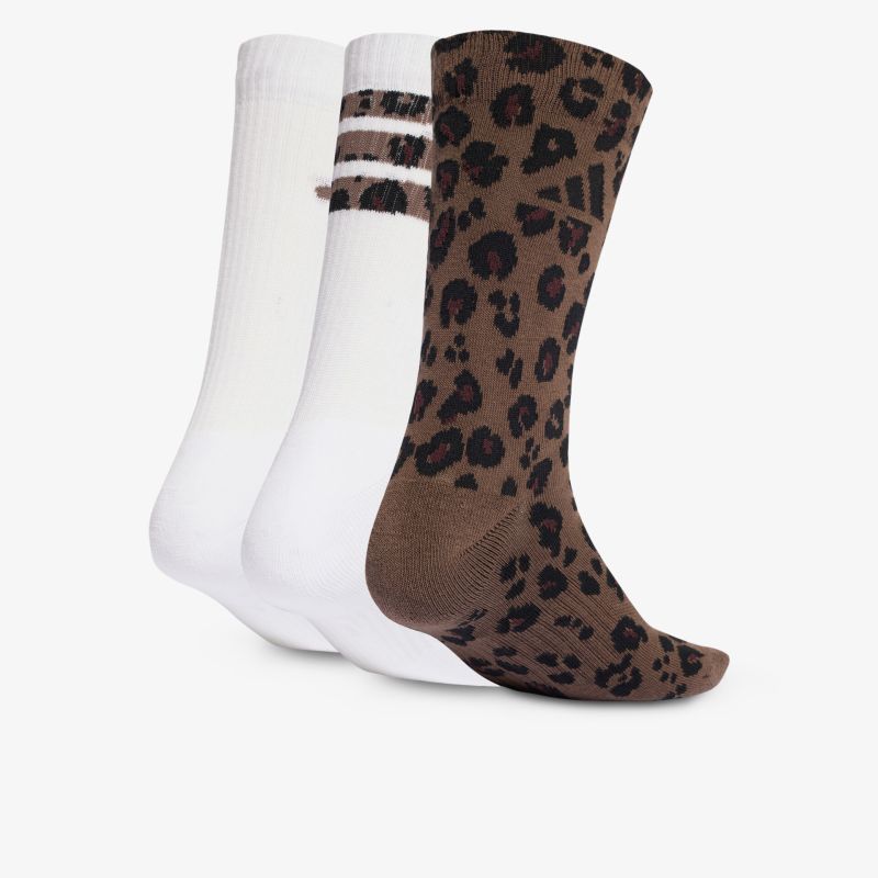 Set aus drei mehrfarbigen Socken mit Leopardenmuster, komfortabel und modisch