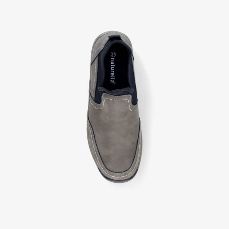 Grauer Slip-On Schuh aus Mikrofaser, bequem und robust, mit einfachem Anziehdesign, Draufsicht