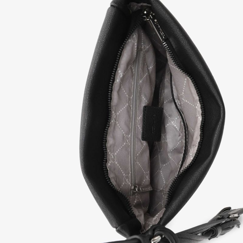 Detailansicht einer schwarzen Tasche mit offenem Reißverschluss und klar erkennbarem Innenfach, geräumig und strukturiert