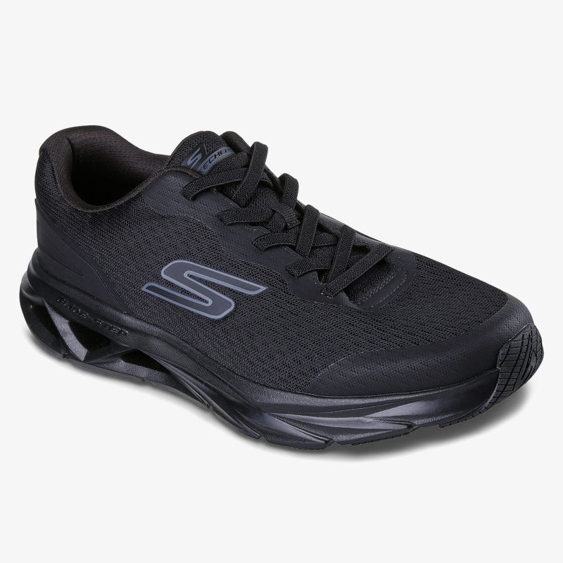 Schwarzer Sportschuh mit atmungsaktivem Obermaterial und flexiblem Design für optimalen Tragekomfort.