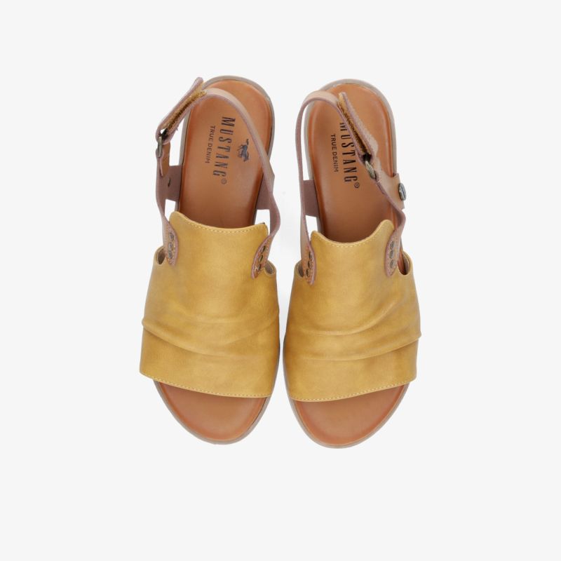 Gelbe Sandalen mit verstellbarem Riemen, bequem und modisch, leichte und offene Sommerschuhe