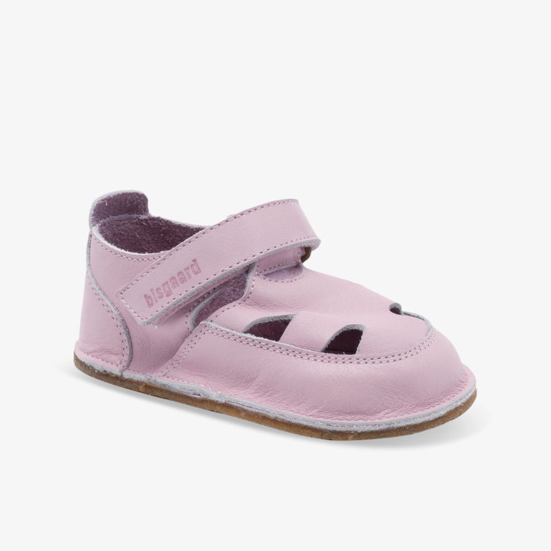 Rosa Kinder Sandale mit weichem Material und verstellbarem Klettverschluss für hohen Tragekomfort