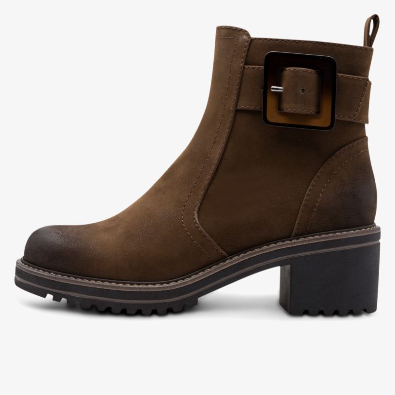 Brauner Stiefel mit robustem Blockabsatz und breiter Schnalle, seitliche Seitenansicht für modischen Look