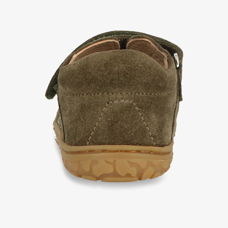 Robuster Schuh mit gepolstertem Rand und rutschfester Holzsohle, Rückansicht zeigt stabile Verarbeitung