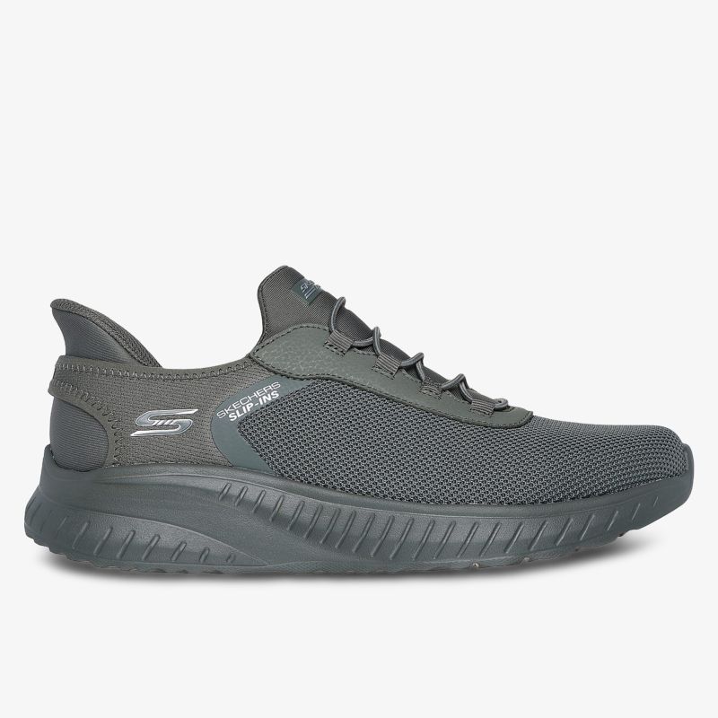 Leichter, atmungsaktiver Sportschuh mit flexiblem Laufkomfort und sportlichem Design in seitlicher Ansicht