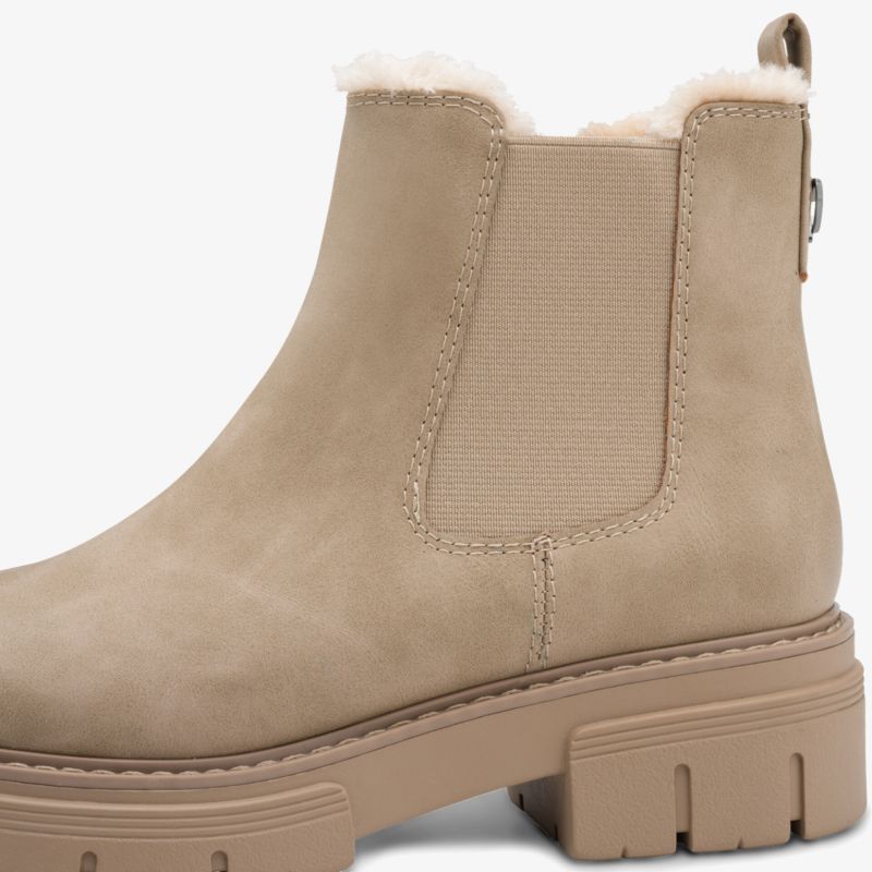 Robuster Stiefel mit elastischem Einsatz und warmer Innenfütterung für optimalen Komfort