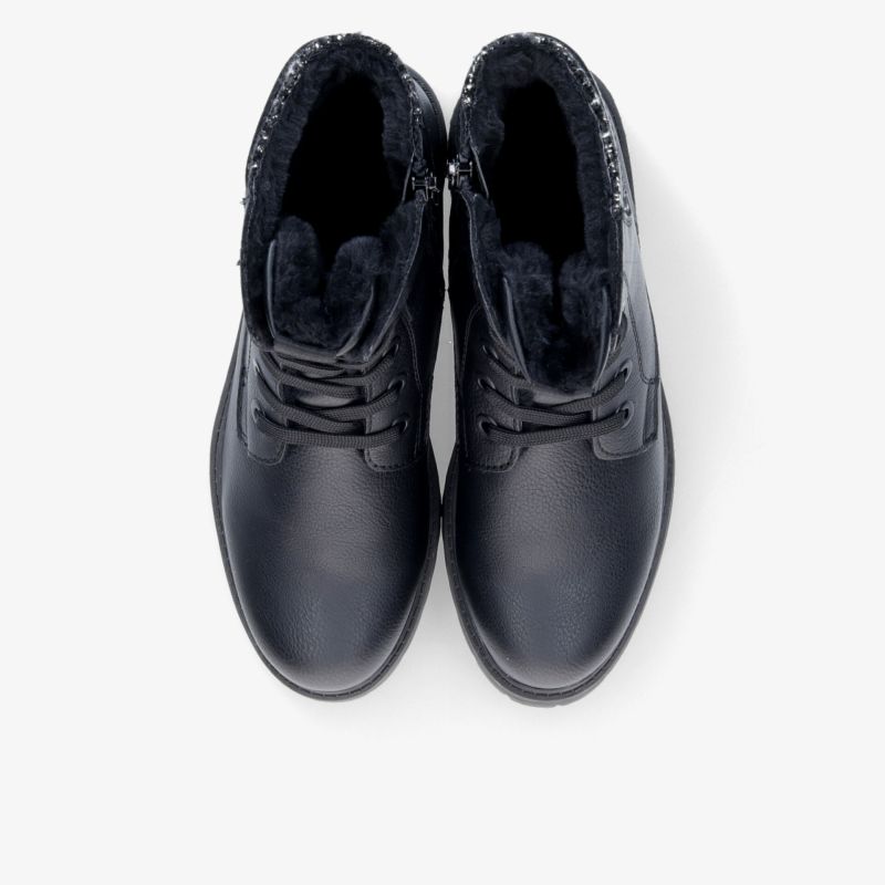 Schwarze Lederstiefel mit warmer Innenfütterung und stabilem Schnürverschluss, komfortabel und robust gestaltet