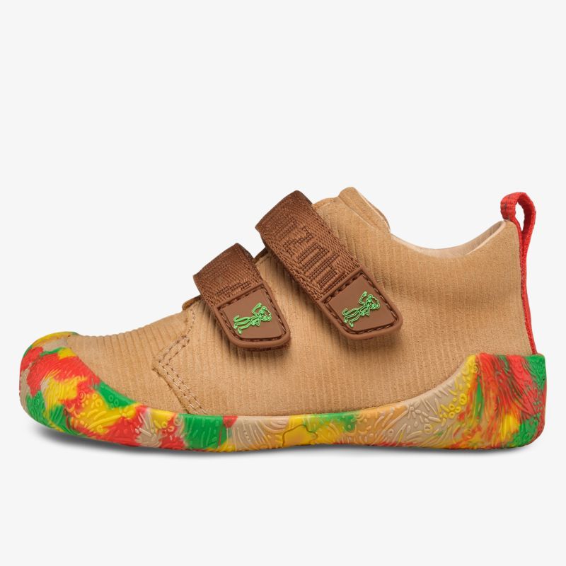 Bequemer Schuh mit flexibler, bunter Sohle und praktischem Klettverschluss für komfortables An- und Ausziehen