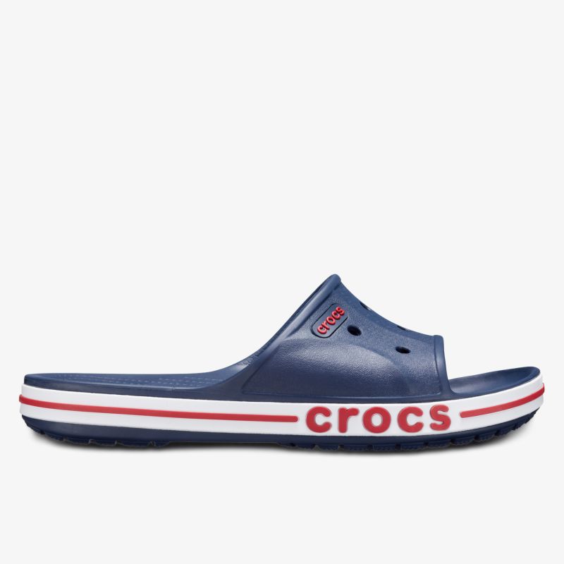 Bequemer navyblauer Crocs Badeschuh mit atmungsaktivem Design und rot-weiß gestreifter Sohle