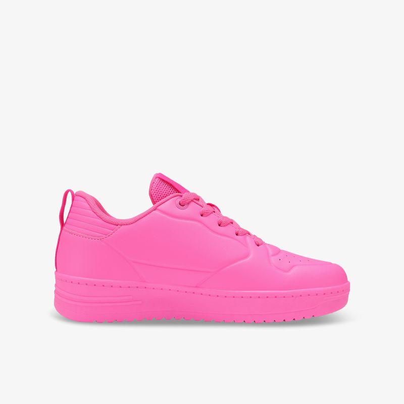 Leuchtend pinker Sneaker in klarer Seitenansicht, sportlich und bequem mit Schnürsenkeldesign