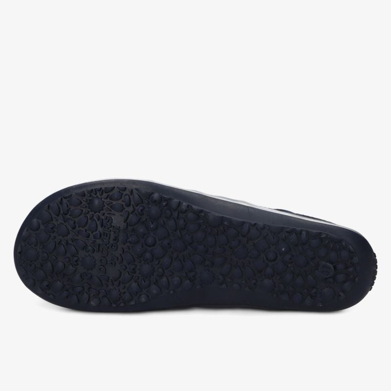 Robuste und rutschfeste Schuhsohle mit auffälligem Profil für optimalen Halt und lange Lebensdauer