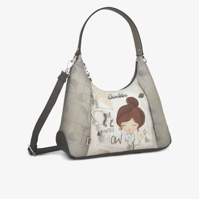 Modische Tasche mit verstellbarem Schulterriemen und praktischem Schnitt für den Alltag