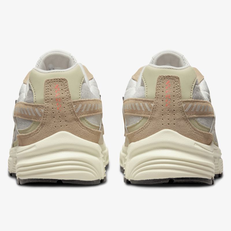 Stilvolle und komfortable Schuhe mit rutschfester Sohle und modernem Design.