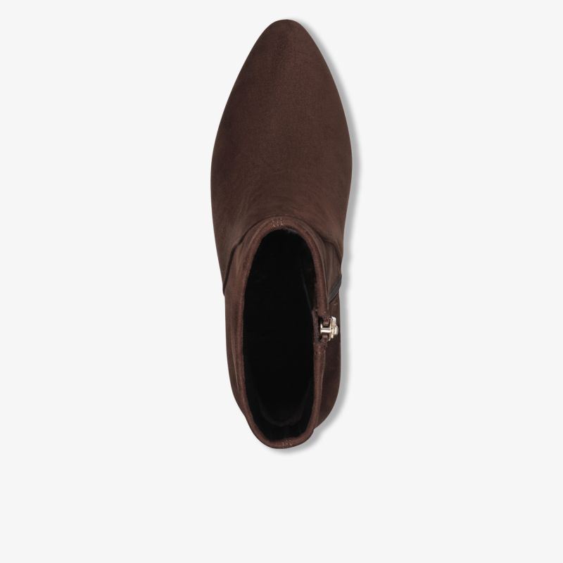 Elegante braune Stiefelette mit spitzer Form und seitlichem Reißverschluss, schlank und hochwertig verarbeitet