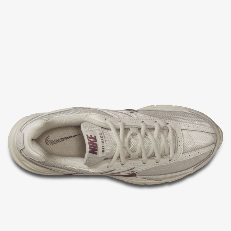 Sportlicher Sneaker mit hochwertiger Verarbeitung und modernem Design