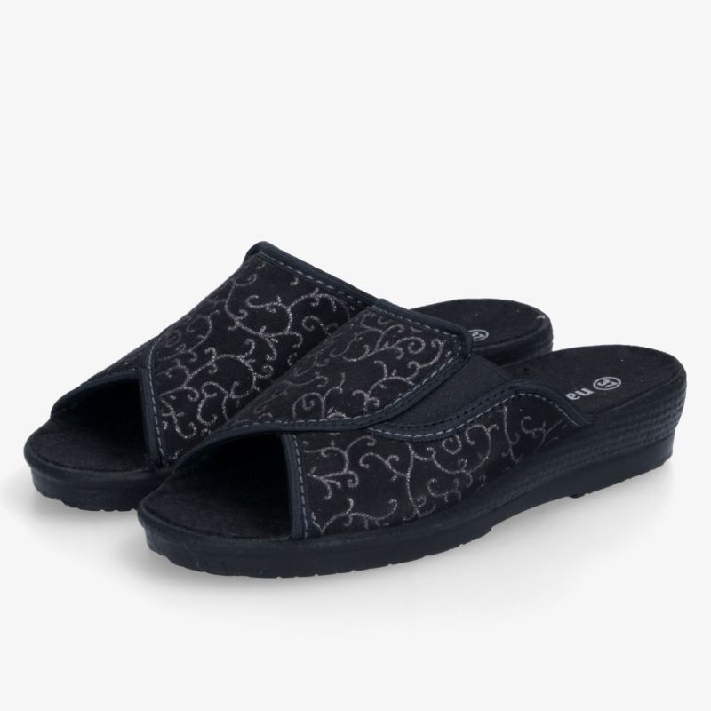 Bequeme schwarze Hausschuhe mit gepolsterter Innensohle und rutschfester Sohle, offenes Design für optimalen Komfort