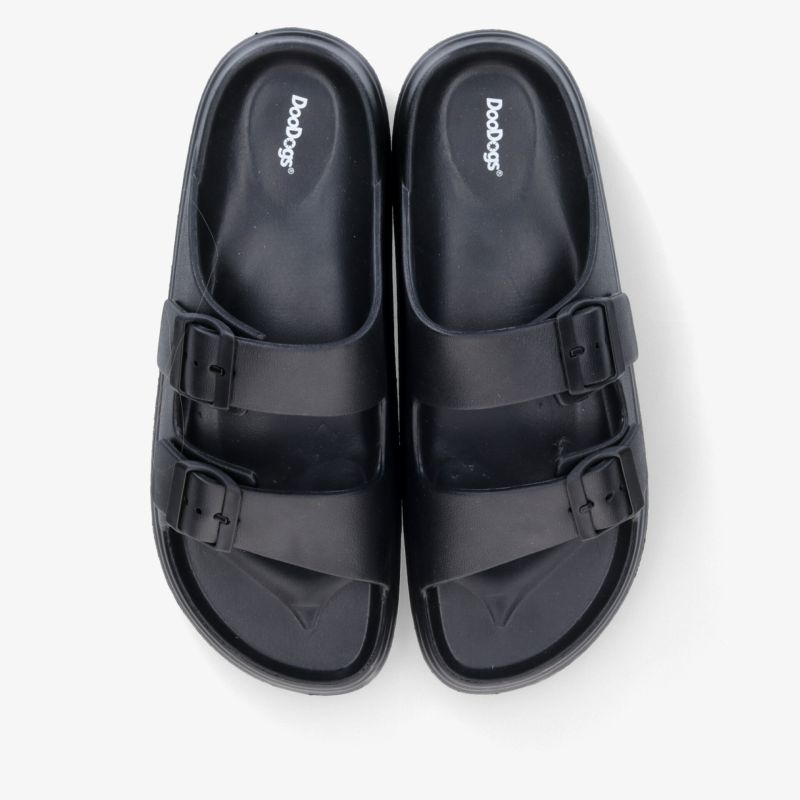 Schwarze bequeme Sandalen mit verstellbaren Riemen und rutschfester Sohle, ideales Fußbett für hohen Tragekomfort