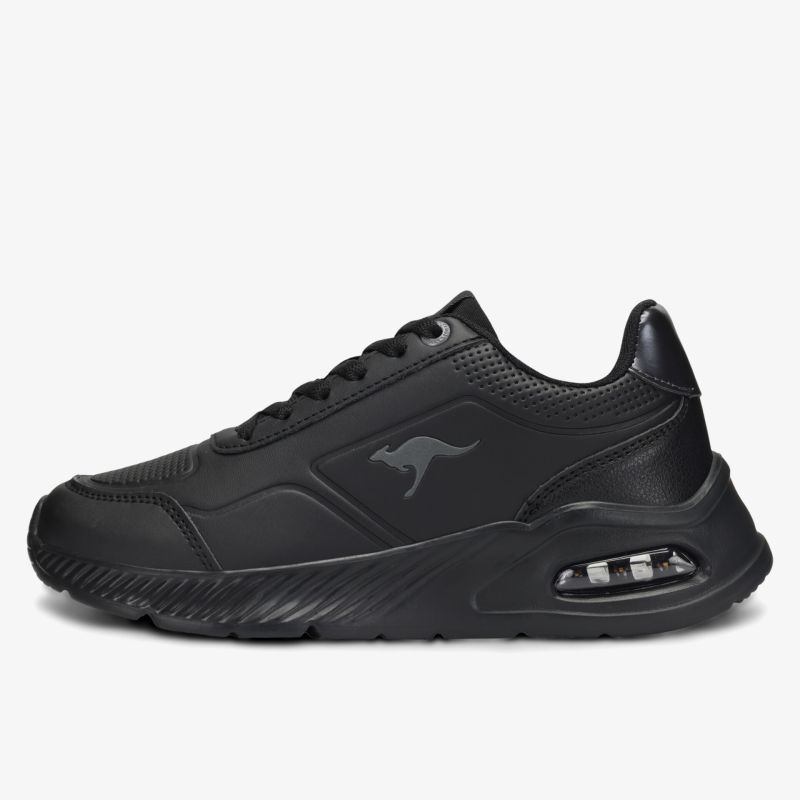 Moderner schwarzer Sneaker mit luftiger Materialstruktur und stoßdämpfender Sohle für hohen Komfort